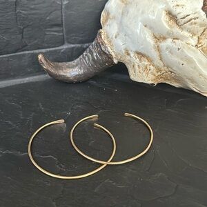 Gold bracelets set of 2